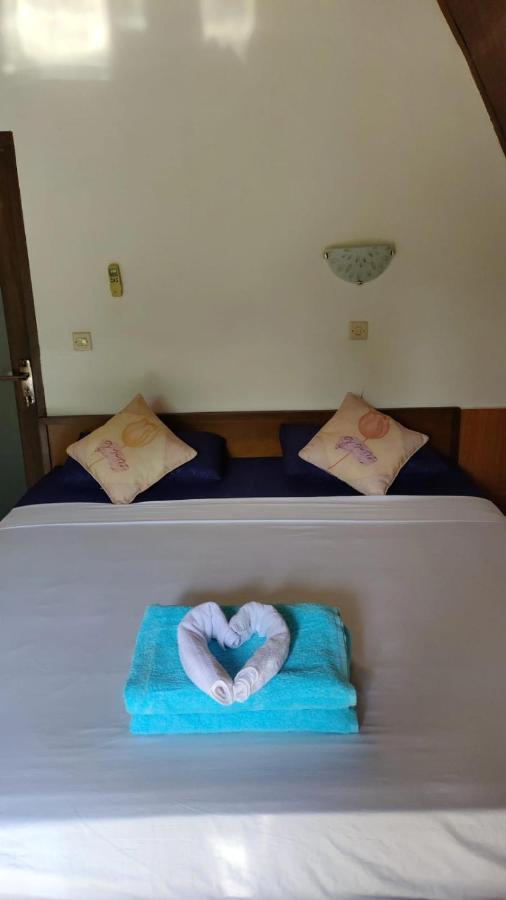 Meno Turtle Bungalows Gili Meno Exterior photo